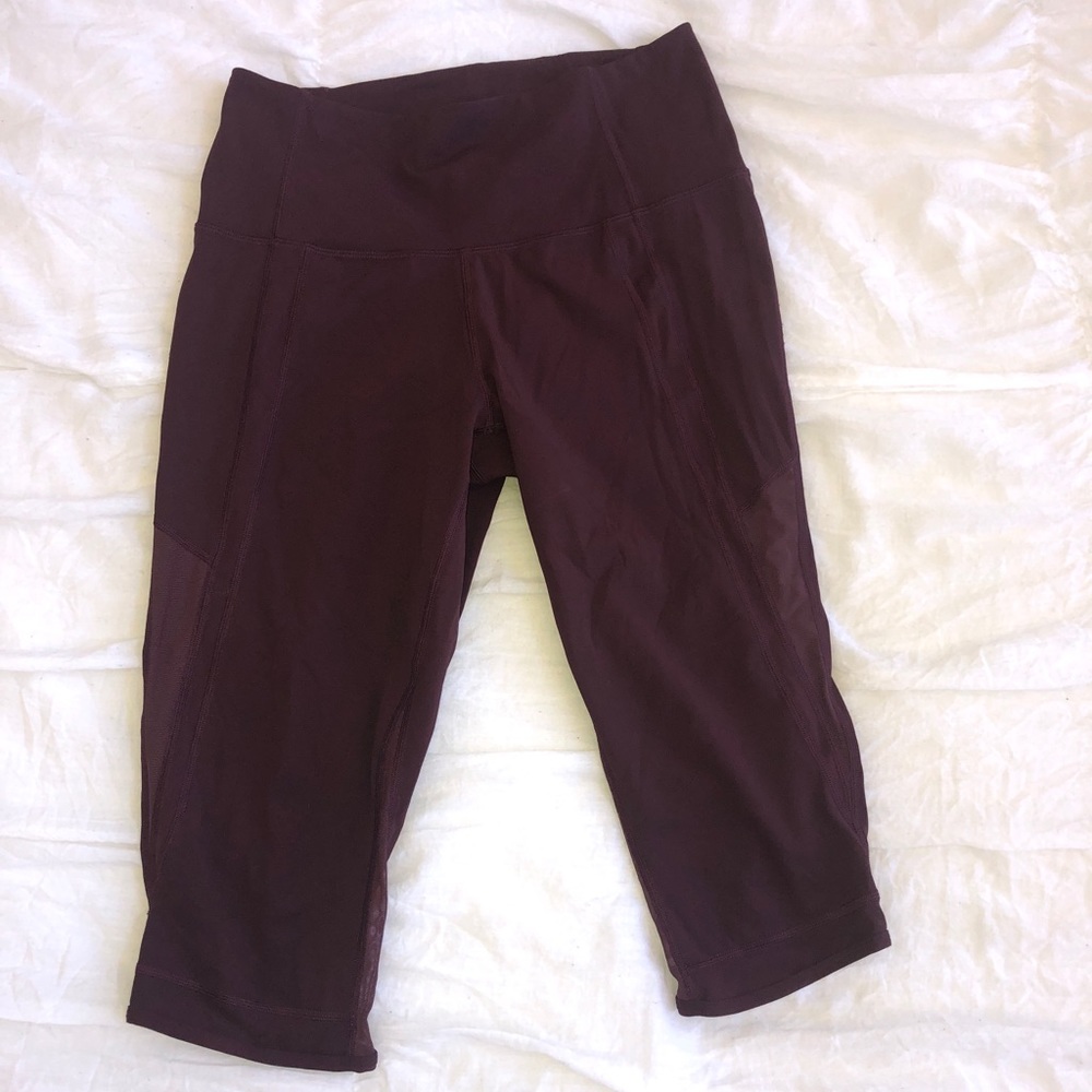 Lululemon | Cropped Mesh Maroon Leggings